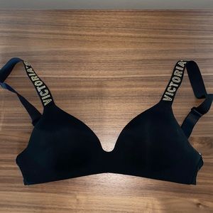 Victoria secret black wireless bra with thick straps